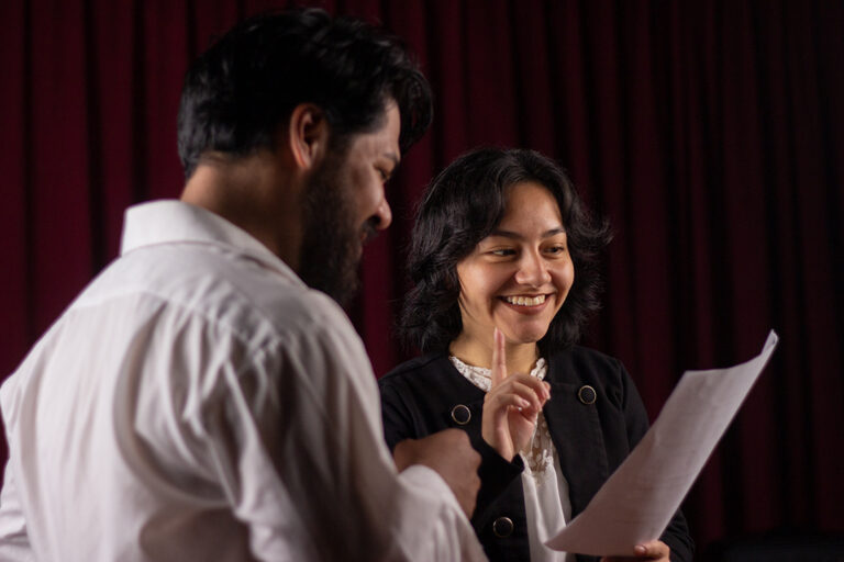 Cómo entrenar equipos de ventas con técnicas actorales